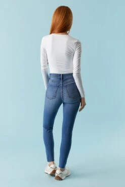 Refuge Miami High Rise Medium Wash Skinny Jean -Mini Aura Shop 052564643005 58 2