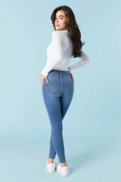 Ibiza Medium Wash Skinny Jean -Mini Aura Shop 075664645002 58 2