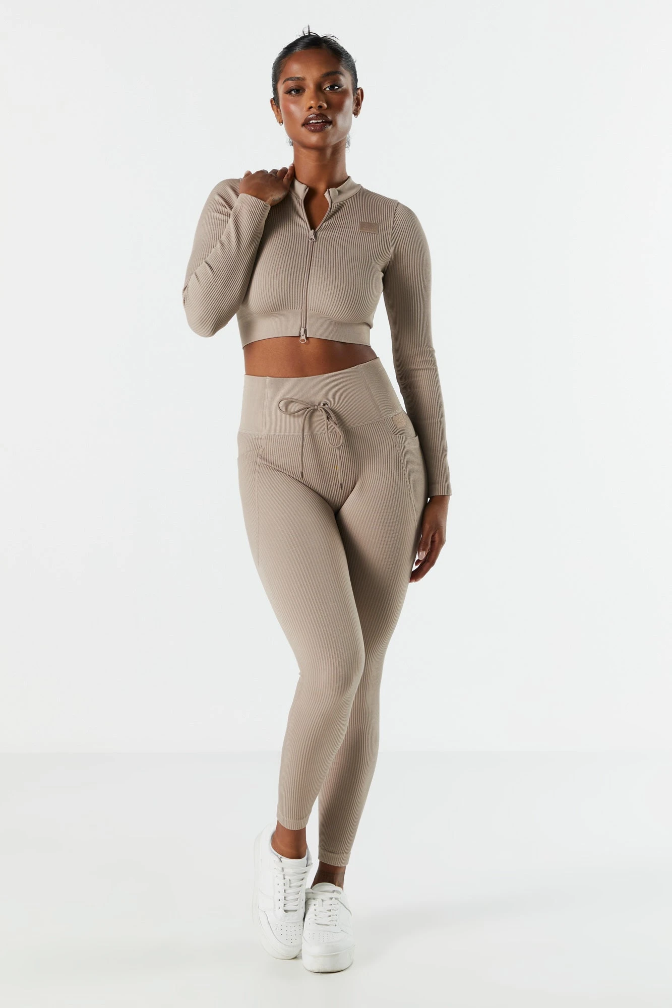 Sommer Ray Seamless Ribbed Side Pocket Active Legging 3 Sommer Ray Seamless Ribbed Side Pocket Active Legging