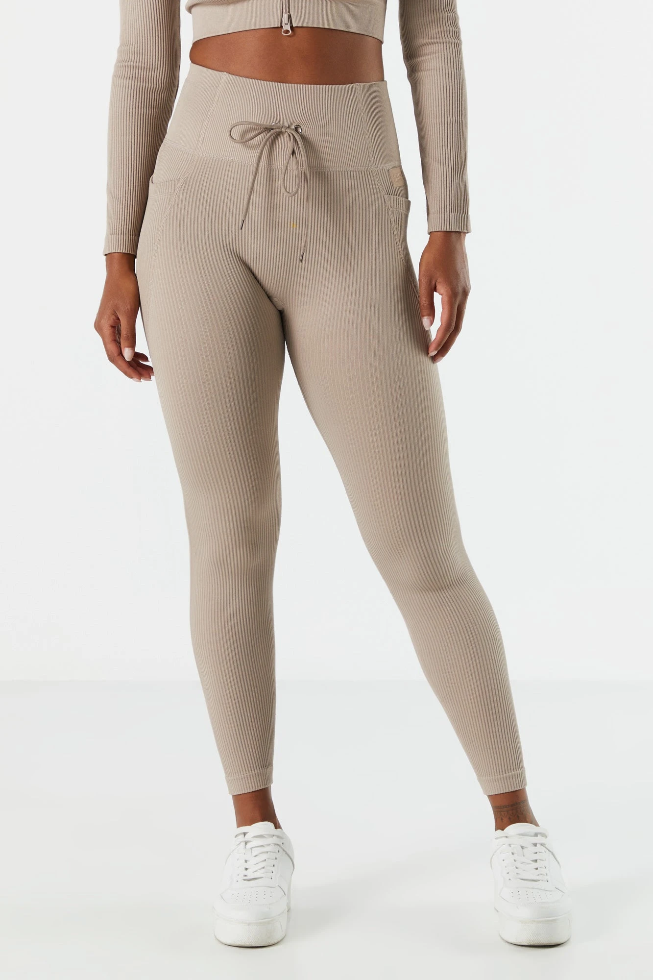 Sommer Ray Seamless Ribbed Side Pocket Active Legging 4 Sommer Ray Seamless Ribbed Side Pocket Active Legging - Image 2